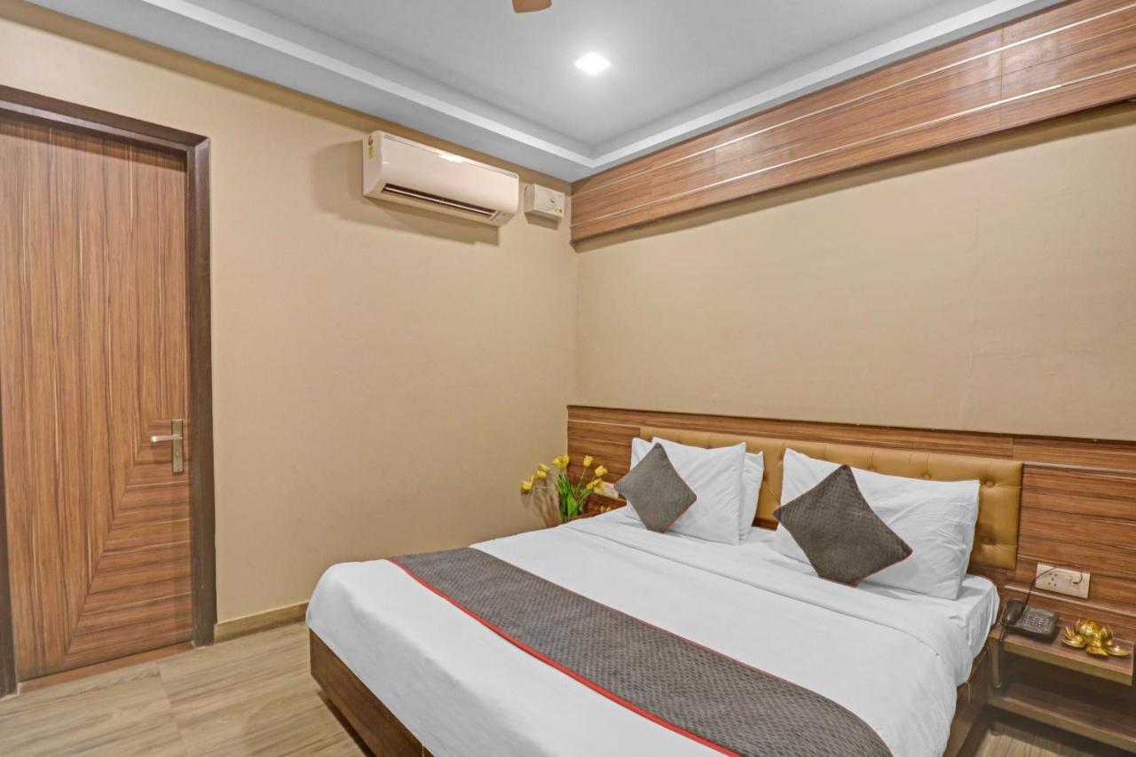 Townhouse 450 Dwarka Hotel Delhi  Buitenkant foto