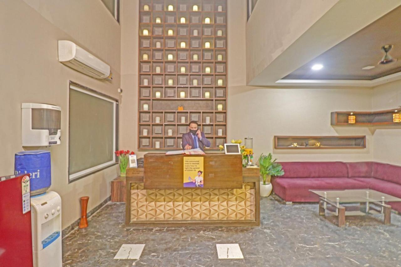 Townhouse 450 Dwarka Hotel Delhi  Buitenkant foto