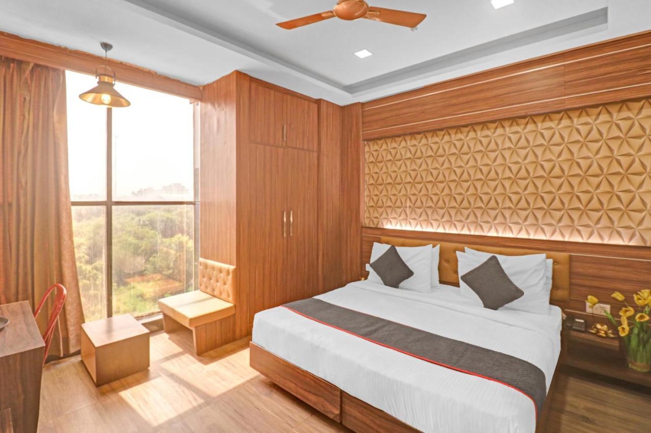 Townhouse 450 Dwarka Hotel Delhi  Buitenkant foto