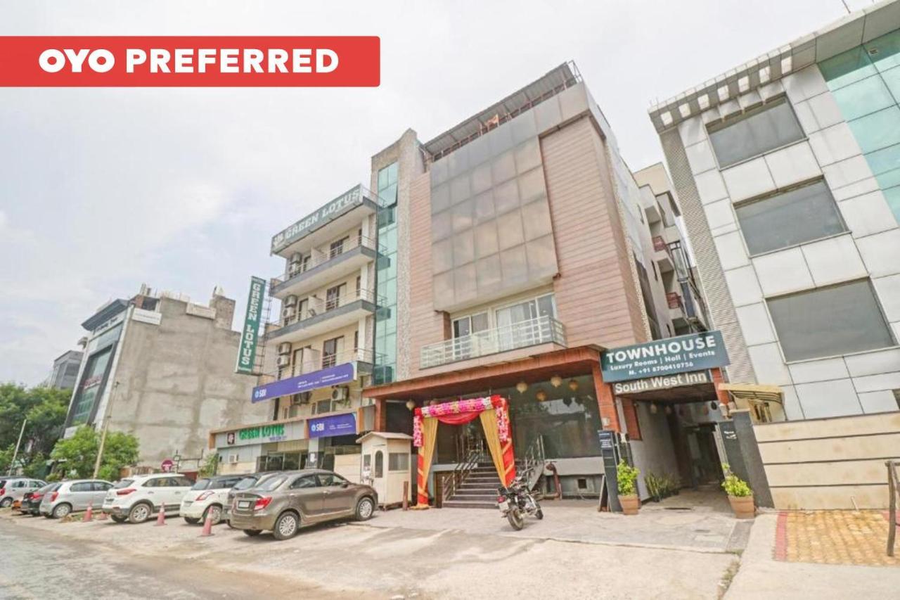 Townhouse 450 Dwarka Hotel Delhi  Buitenkant foto