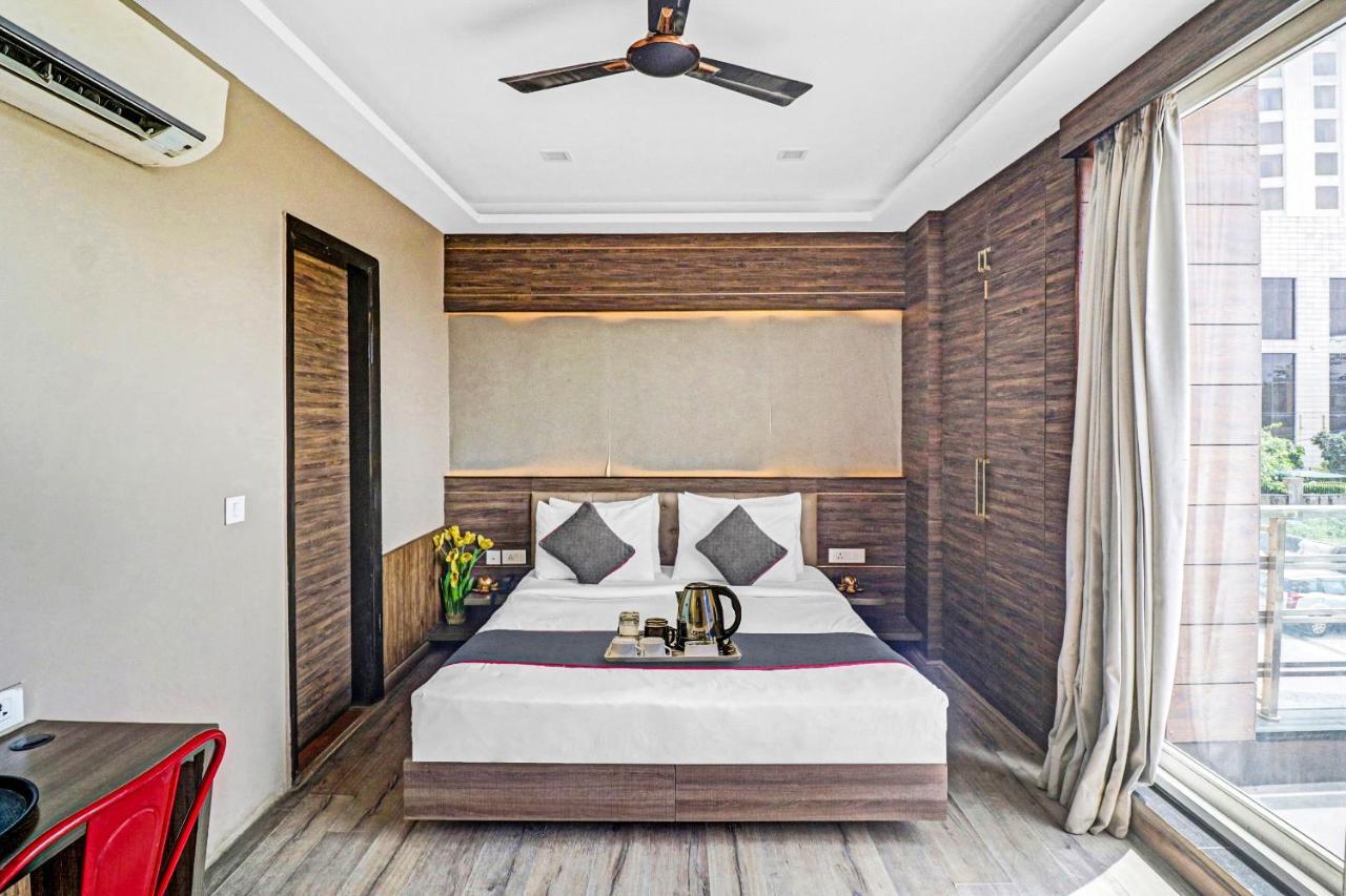 Townhouse 450 Dwarka Hotel Delhi  Buitenkant foto