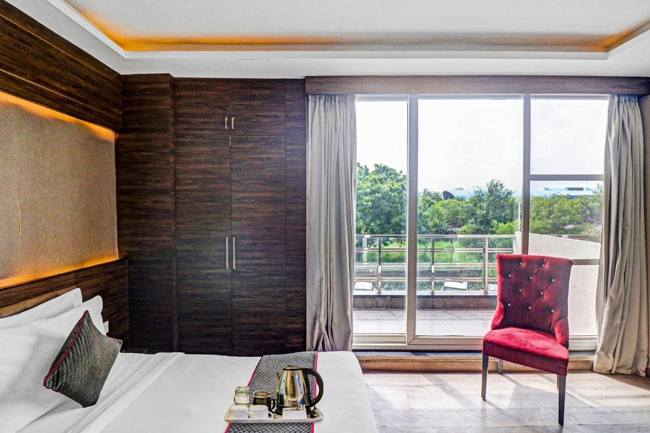 Townhouse 450 Dwarka Hotel Delhi  Buitenkant foto